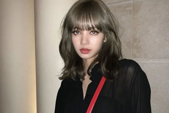 Lisa (BLACKPINK) dương tính với Covid-19, mọi hoạt động tạm ngừng