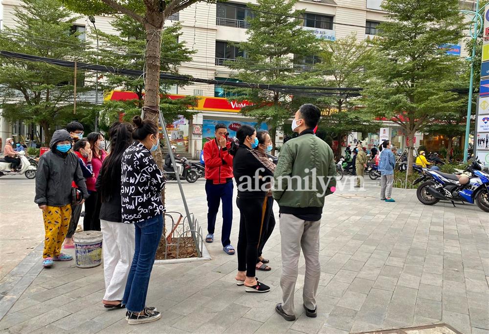 Vụ cụ bà rơi từ tầng cao chung cư tử vong ở Hà Nội: Lưới an toàn ban công có dấu vết bị phá-6