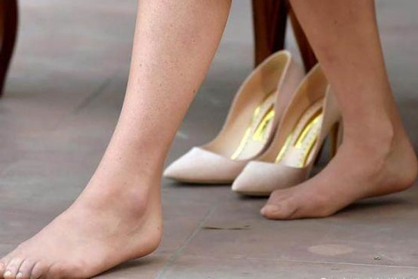 Người có thận tốt dễ bị nóng 3 phần, nếu bạn nào cũng vậy thì xin chúc mừng, thận vẫn khỏe!-1