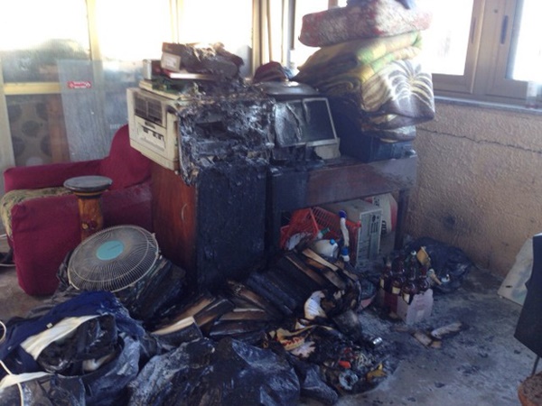 Đồ vật trong nhà tự nhiên cháy thành tro tàn: Bí ẩn đằng sau ngọn lửa quỷ dữ ám ảnh ngôi làng tí hon này là gì?-2