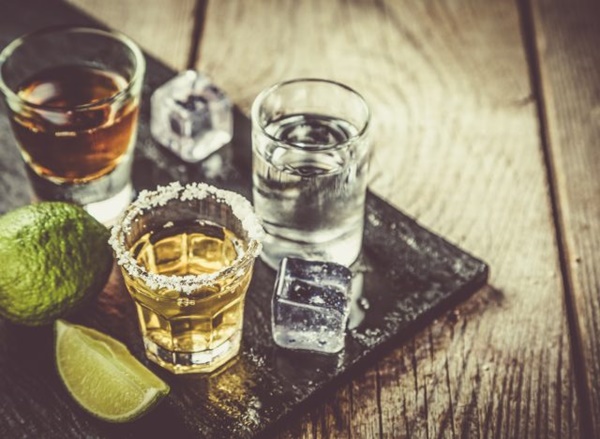 Chuyên gia đồng hành cùng tạp chí Vogue khẳng định đây là đồ uống khiến bạn già đi hẳn 5 tuổi chỉ sau một đêm, chị em tránh ngay còn kịp!-2