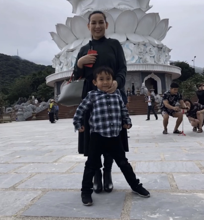 Hiếm hoi khoảnh khắc Hồ Văn Cường xuất hiện vui vẻ bên cháu ngoại cố ca sĩ Phi Nhung-2