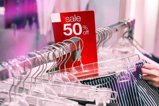 Hiểu cách người bán làm giá hàng sale trong Black Friday để tránh mua sắm lãng phí-2