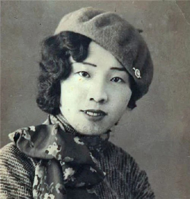 Gái làng chơi có pha đánh cược đổi đời: Cưới chồng quyền lực bằng hôn lễ 2 khách mời và màn lột xác khiến tất cả kinh ngạc!-4