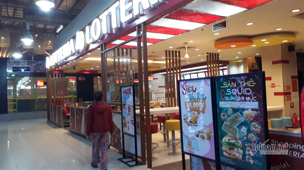 Ngày buồn 2021: Giảm giá kịch sàn vẫn vắng hoe, mỏi mòn ngóng khách-2