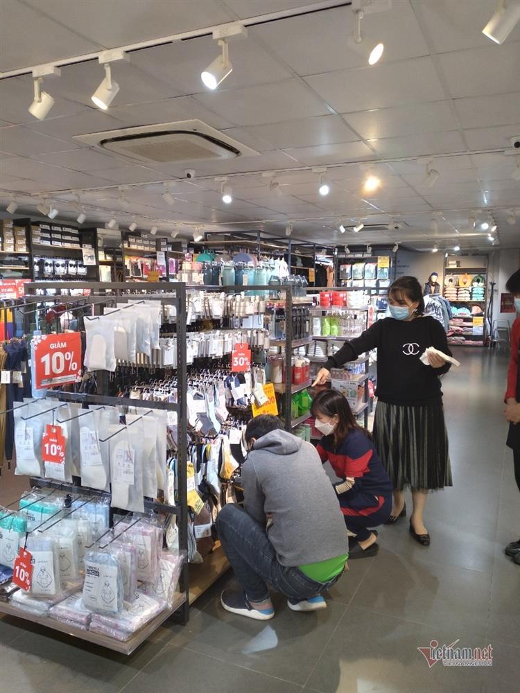 Ngày buồn 2021: Giảm giá kịch sàn vẫn vắng hoe, mỏi mòn ngóng khách-7