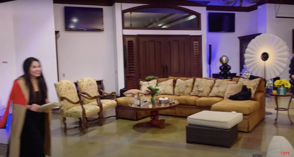 Cận cảnh dinh thự đôi sang trọng, bề thế của chồng cũ Thu Phương ở Mỹ-8