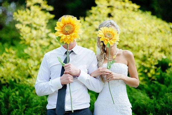 Chú rể bị bắt tại đám cưới vì không trả tiền cấp dưỡng cho vợ cũ-1