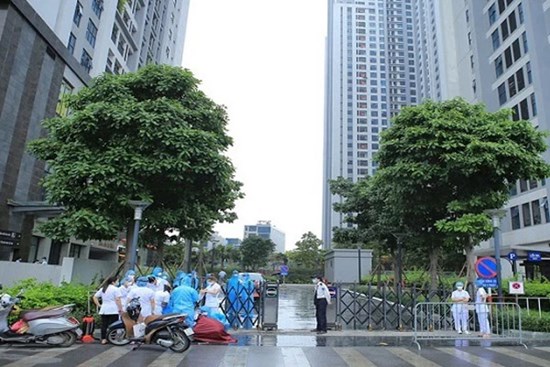 Chung cư ở Hà Nội tranh cãi nảy lửa chuyện 