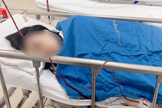 Người chồng mất cả vợ lẫn con bức xúc sau phản hồi từ BV Thanh Nhàn: 'Biết bệnh vợ em như thế sao không cho chuyển viện luôn?'