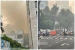 Hà Nội: Cháy kinh hoàng căn hộ chung cư cao cấp, ngọn lửa bốc lên dữ dội kèm khói đen bao trùm khiến hàng trăm cư dân hoảng hốt-3
