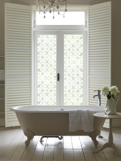 Cách thiết kế cửa sổ giúp phòng tắm hưởng trọn ánh sáng mà không làm giảm sự riêng tư-3