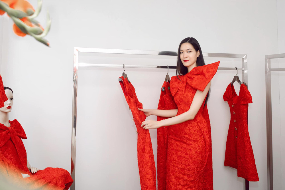 13 năm sau ồn ào làm rơi vương miện, chưa tốt nghiệp THPT, Hoa hậu Thuỳ Dung sống ra sao?-10