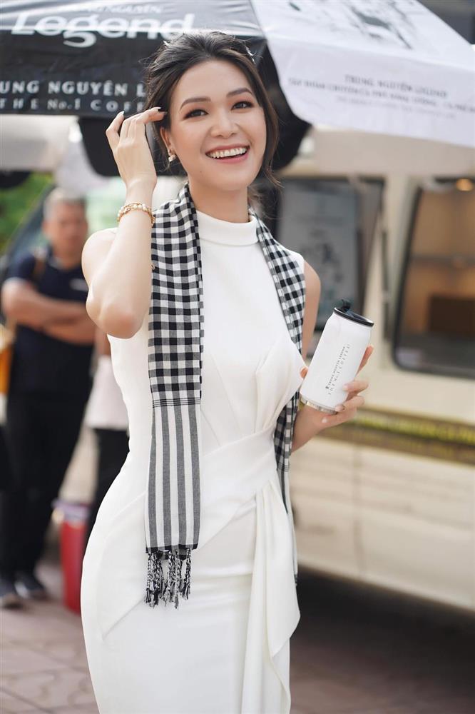 13 năm sau ồn ào làm rơi vương miện, chưa tốt nghiệp THPT, Hoa hậu Thuỳ Dung sống ra sao?-7