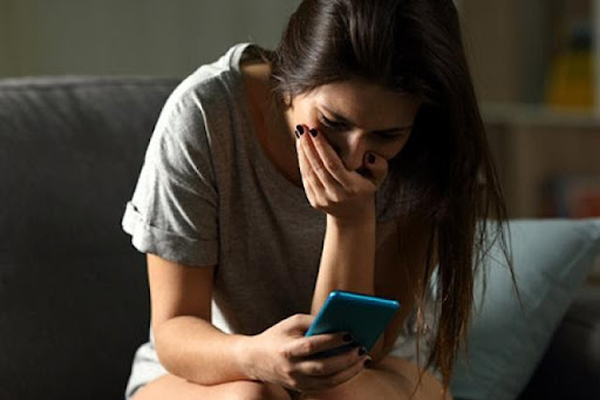 Nghe tin chị chồng bế con về nhà ở, vợ tôi liền đưa 100 triệu và nói nhẹ một câu khiến chị tôi mặt mũi đỏ bừng-1