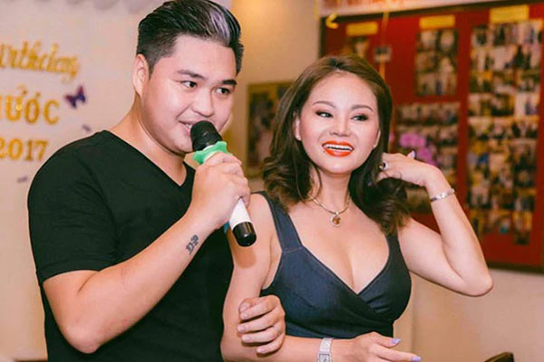 Loạt ảnh tuổi 50 của Lê Giang thế nào mà bị netizen chỉ trích, chê bai?-9