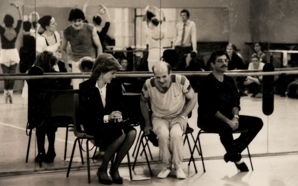 Loạt ảnh hiếm về Công nương Diana hé lộ ước mơ cháy bỏng của bà nhưng bị Thái tử Charles bóp nghẹt đầy cay đắng-9