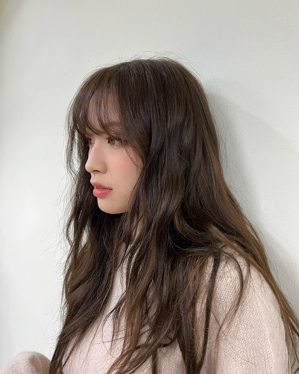 5 kiểu tóc xoăn này quá trẻ xinh, nên được sao Hàn lăng xê mãi không chán-5