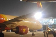 Hai máy bay va chạm tại Nội Bài: Tạm thu bằng lái phi công và người đánh tín hiệu