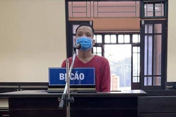 Nghịch tử ngồi tù vì đánh cha đẻ thương tích nặng, người mẹ quặn lòng khi bị hại, bị cáo là chồng, con ruột-1