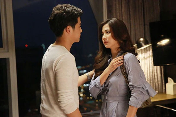 Trà xanh giở trò ốm bệnh ngay trong lễ ăn hỏi, tôi bình thản xé phăng áo chị ta trước mặt chồng tương lai-2