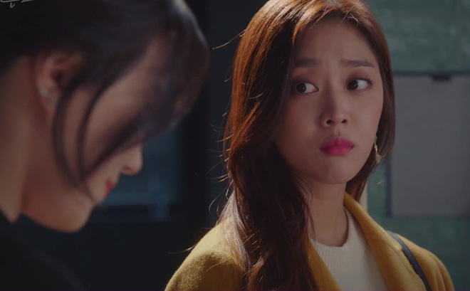 Cứ phơi đồ sơ sinh là bị mất 1 nửa, tôi bí mật lắp camera thì sững sờ với chiếc gậy mỗi tối-2