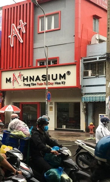 Giải mã lời đồn chiếc bóng trắng và tiếng chổi trong ngôi nhà hoang có 7 người chết cháy ở Sài Gòn: Mặt tiền giá triệu đô nhưng không ai dám mua vì sợ?-2