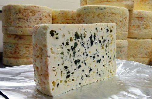 3 thực phẩm mốc meo vẫn dùng được, riêng 5 loại này phải bỏ ngay-2