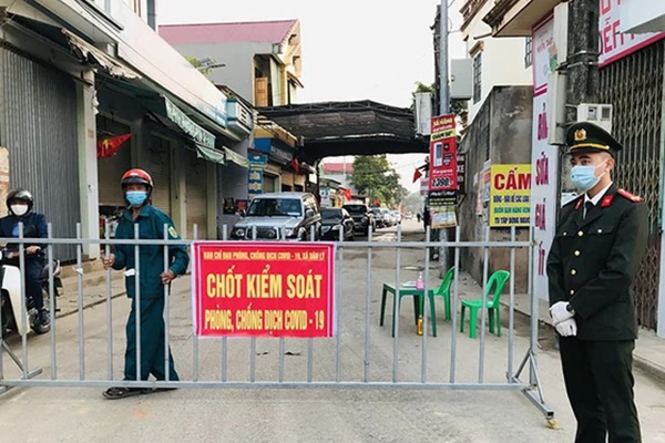 Thanh Hóa: Phát hiện 21 ca dương tính ở một xã, trong đó có 15 giáo viên và học sinh-1