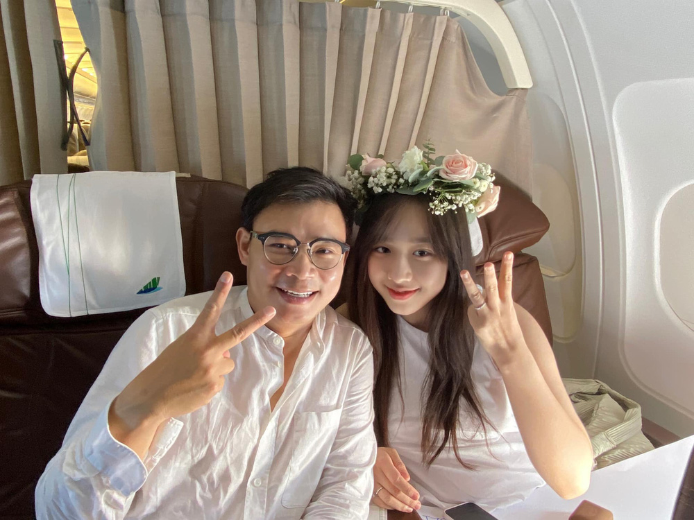 Lứa MC trẻ của VTV lấy chồng, mang cả dàn CEO giàu có, tài giỏi về làm rể nhà đài-7