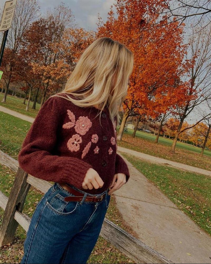 Giám đốc thời trang khuyên chị em mix quần jeans với 4 kiểu áo này: Không cần nghĩ nhiều vẫn mặc đẹp-11