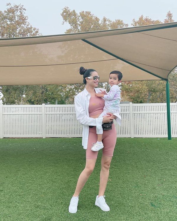 Ngắm trọn không gian biệt thự mới của Phạm Hương, siêu rộng cho 2 con chơi đùa-1