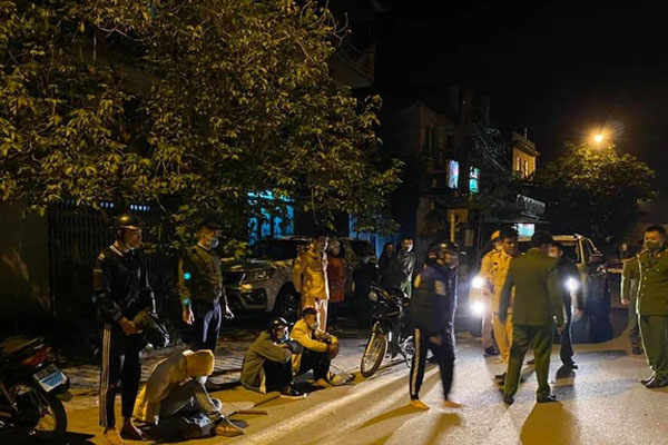 Thuỷ Tiên trao tiền không đồng nhất từ 500 nghìn đến 5 triệu, người dân Quảng Trị nói gì?-2