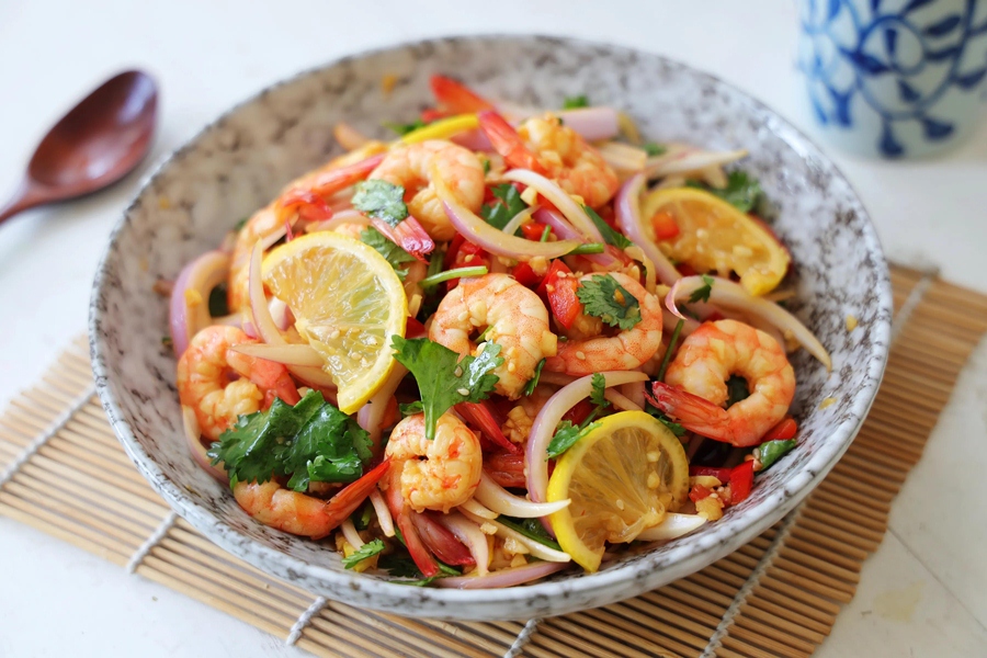 Quên tôm hấp, tôm nướng đi vì làm thế này ăn ngon hơn hẳn chị em ơi!-8