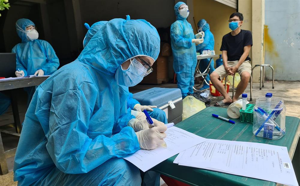 Ngày 29/11, có thêm 13.770 ca COVID-19 mới tại 59 tỉnh, thành phố-1