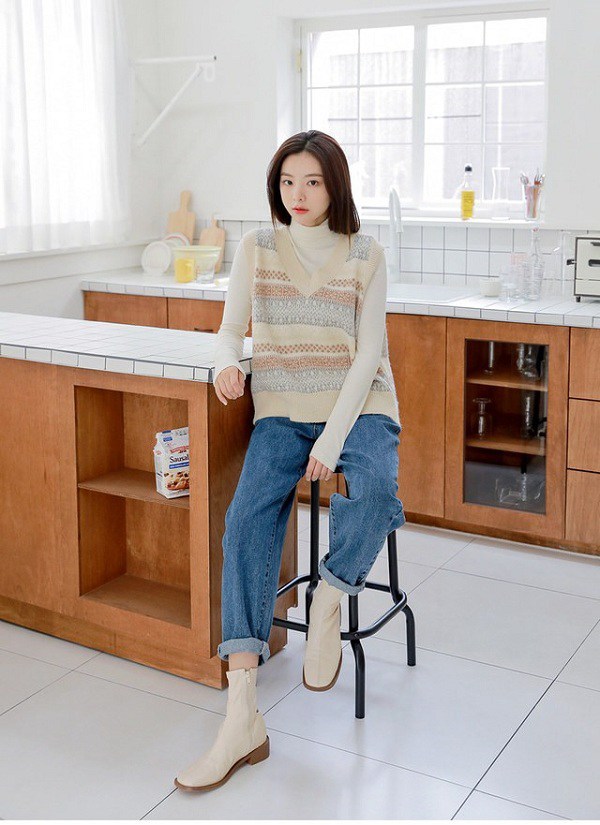 4 cách phối đồ sành điệu với áo len gile giúp trẻ ra vài tuổi-13