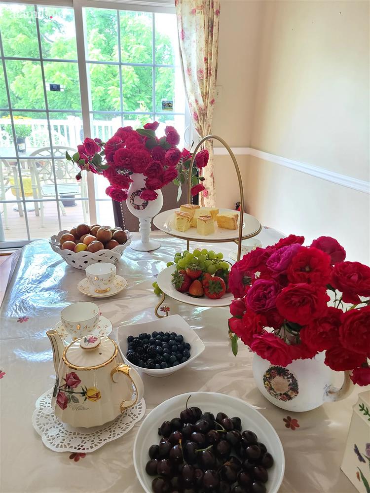 Ngắm ngôi nhà theo phong cách vintage, sân vườn bát ngát hoa đẹp như tranh vẽ của mẹ Việt ở Mỹ-2