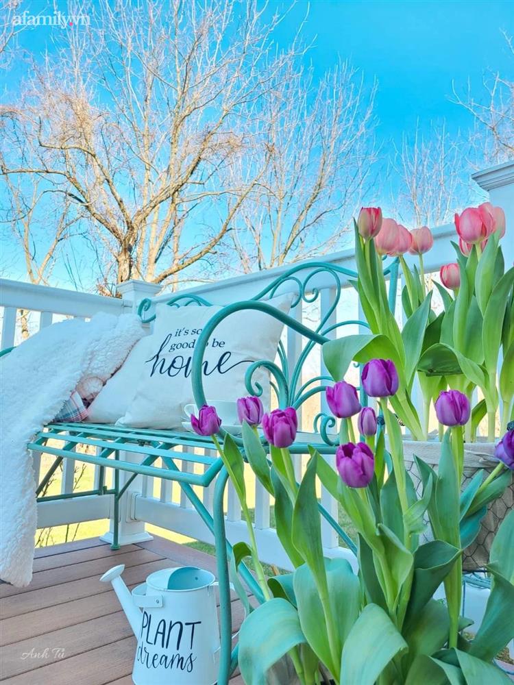 Ngắm ngôi nhà theo phong cách vintage, sân vườn bát ngát hoa đẹp như tranh vẽ của mẹ Việt ở Mỹ-11