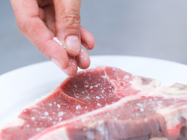 Nằm lòng 5 lưu ý này khi sử dụng gia vị nấu ăn chắc chắn chị em đạt đỉnh cao nêm nếm: Tưởng khó chứ hóa ra cực đơn giản-1