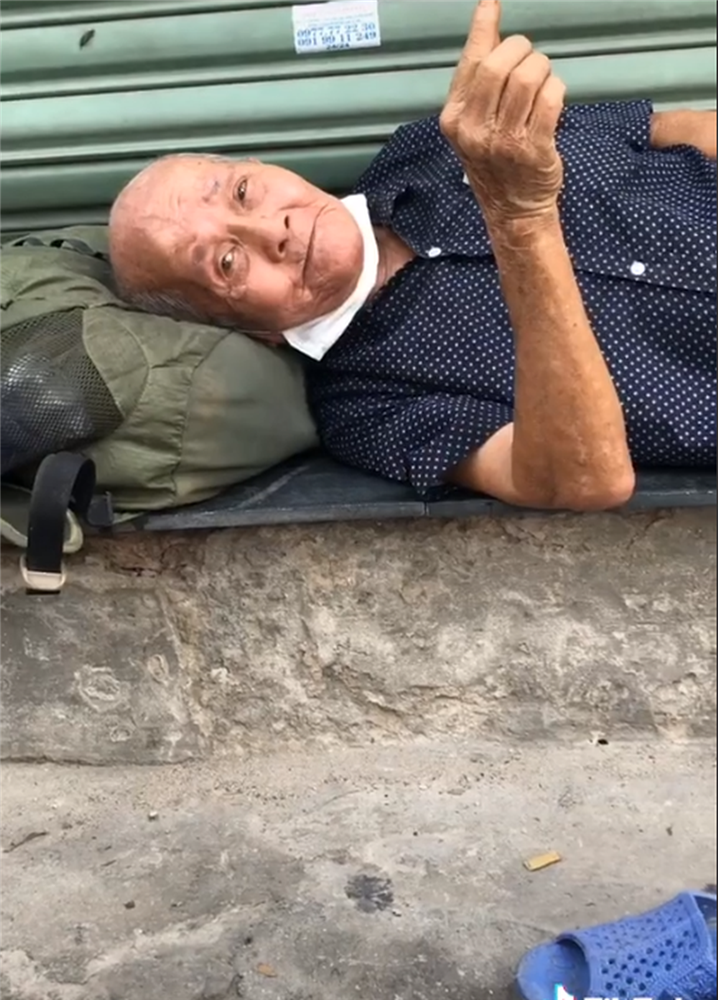 Cụ ông 83 tuổi lên Sài Gòn tìm việc, tối ngủ gầm cầu: MTQ xác minh sự thật khác-2