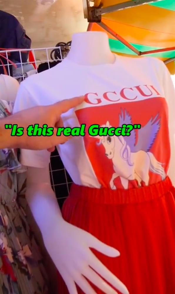 Anh Tây với màn trả giá áo Gucci đi vào lòng đất tại chợ Việt: Bà nhìn mặt tui có dễ bị lừa không?-1