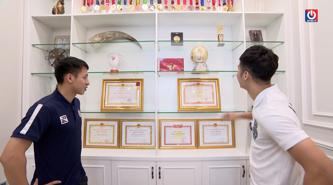 Sau chấn thương, Hùng Dũng chính thức trở thành đại gia ngầm khi xây biệt thự hơn chục tỷ làm quà tặng bố mẹ-3