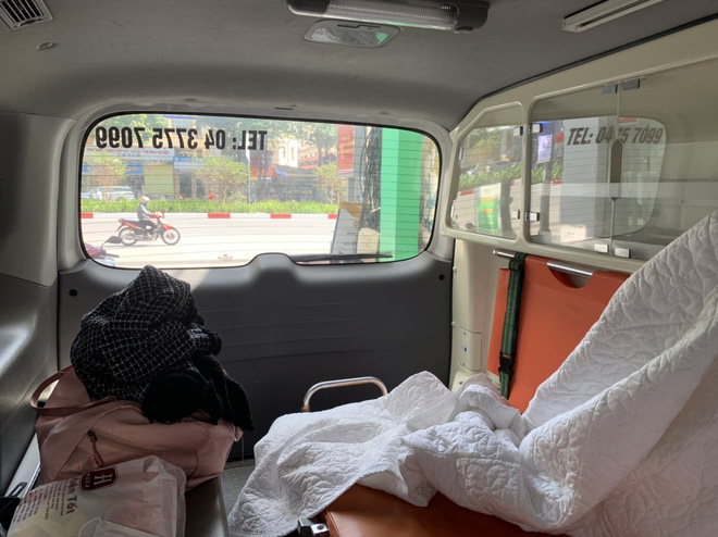 Vụ cô gái Hà Nội test nhanh dương tính, phải cách ly trong xe cấp cứu 16 tiếng: Bệnh viện chính thức lên tiếng-2