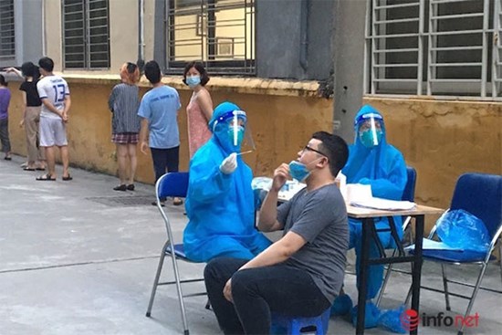 Ngày 30/11, Hà Nội số ca mắc Covid-19 tăng vọt lên 468 ca, trong đó 274 ca ngoài cộng đồng