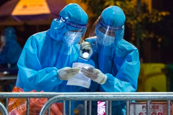 Hà Nội tạm ngừng tiêm vaccine cho học sinh cấp 2 trước thông tin gia hạn-2