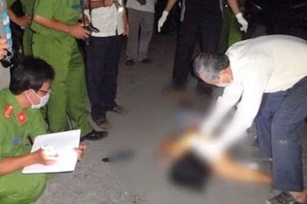 Thất tình, đâm chết người yêu 18 tuổi rồi tự sát-2