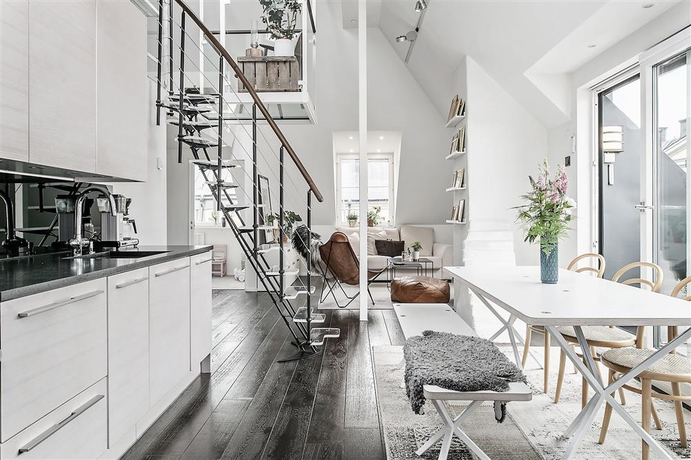 Căn hộ 79m² sở hữu gác lửng với màu sắc đơn giản nhưng lại gây ấn tượng khó quên-5