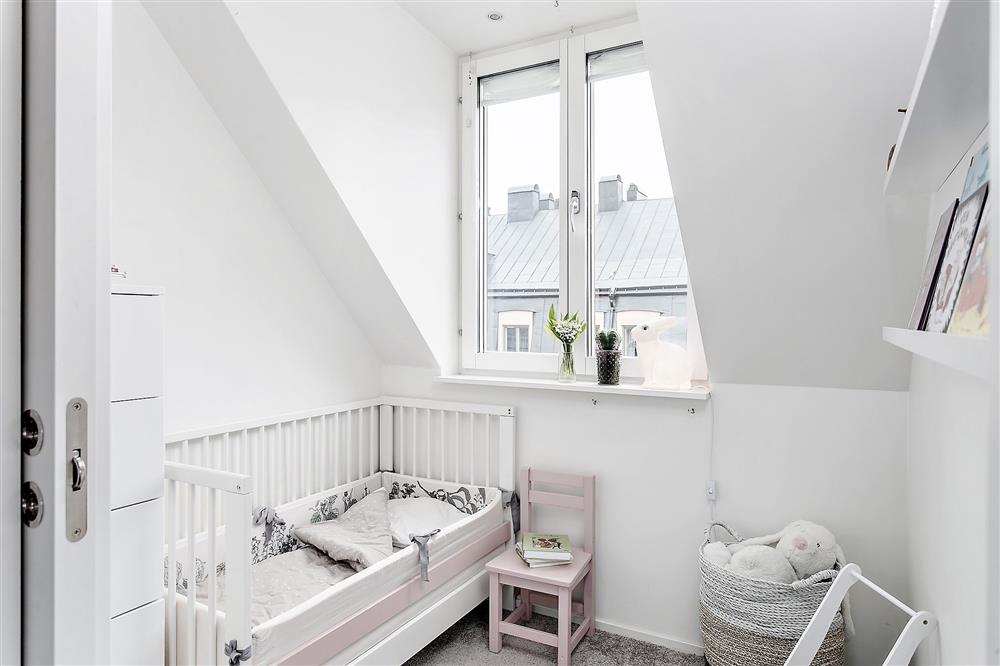 Căn hộ 79m² sở hữu gác lửng với màu sắc đơn giản nhưng lại gây ấn tượng khó quên-10