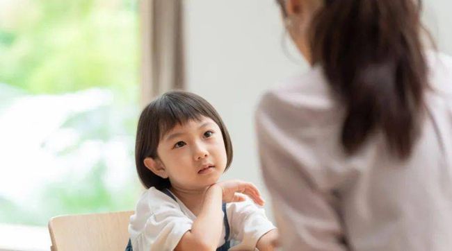 4 chữ có sức công phá khủng khiếp đối với sự tự tin của trẻ, bố mẹ càng nói nhiều thì tương lai con càng tăm tối-2