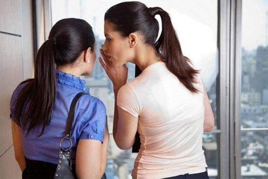 Bực bội vì bác hàng xóm lúc nào cũng hỏi ‘bao giờ lấy chồng’